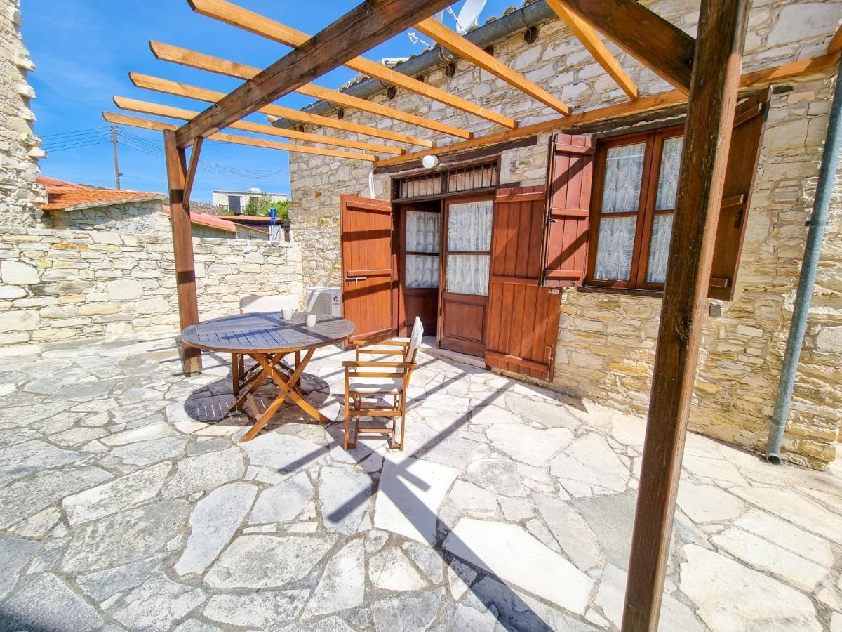 Aphrodite'S Pool Retreat Skarinou Extérieur photo