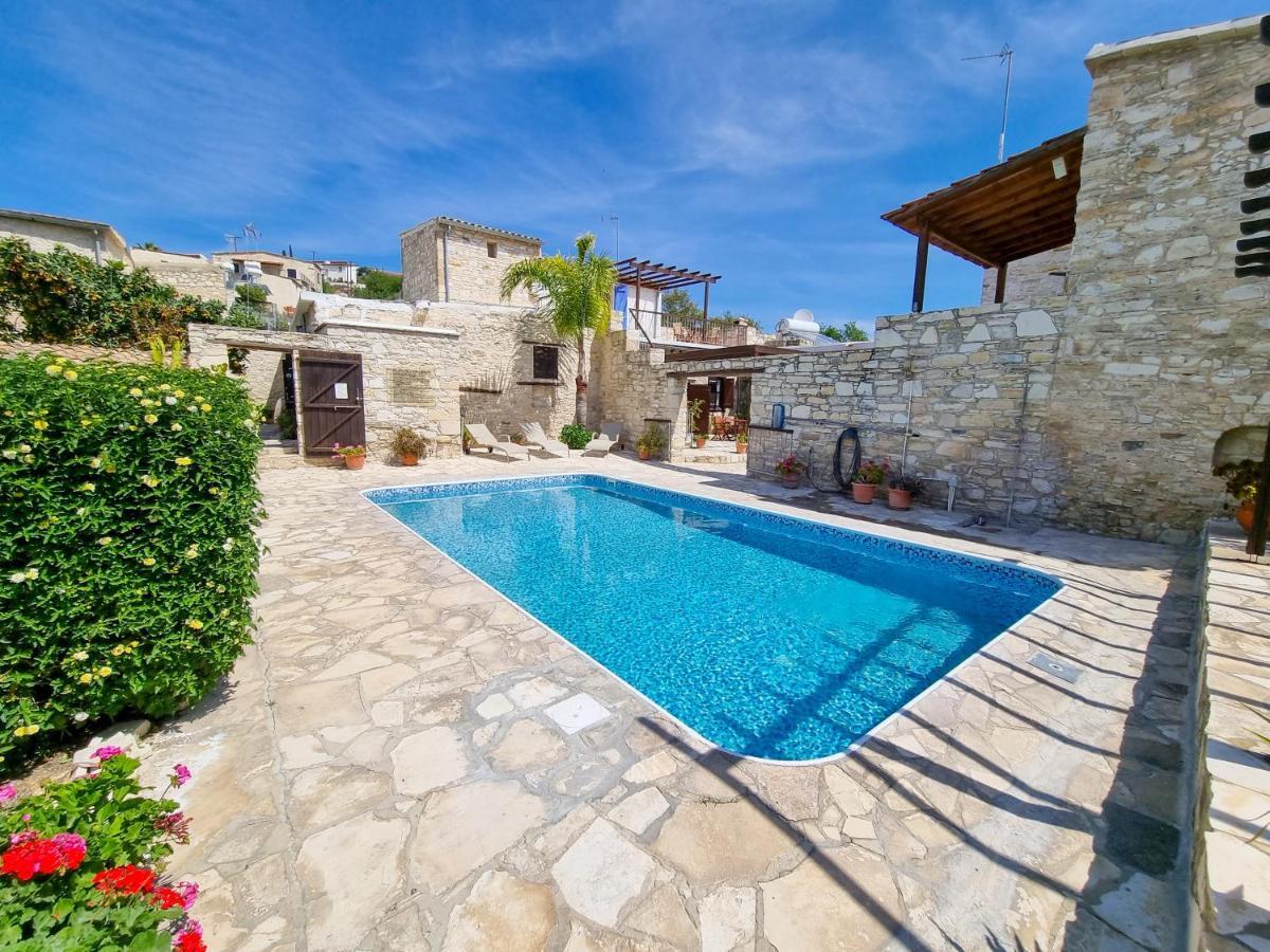 Aphrodite'S Pool Retreat Skarinou Extérieur photo