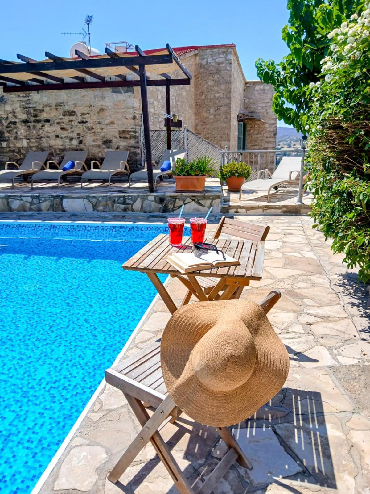 Aphrodite'S Pool Retreat Skarinou Extérieur photo